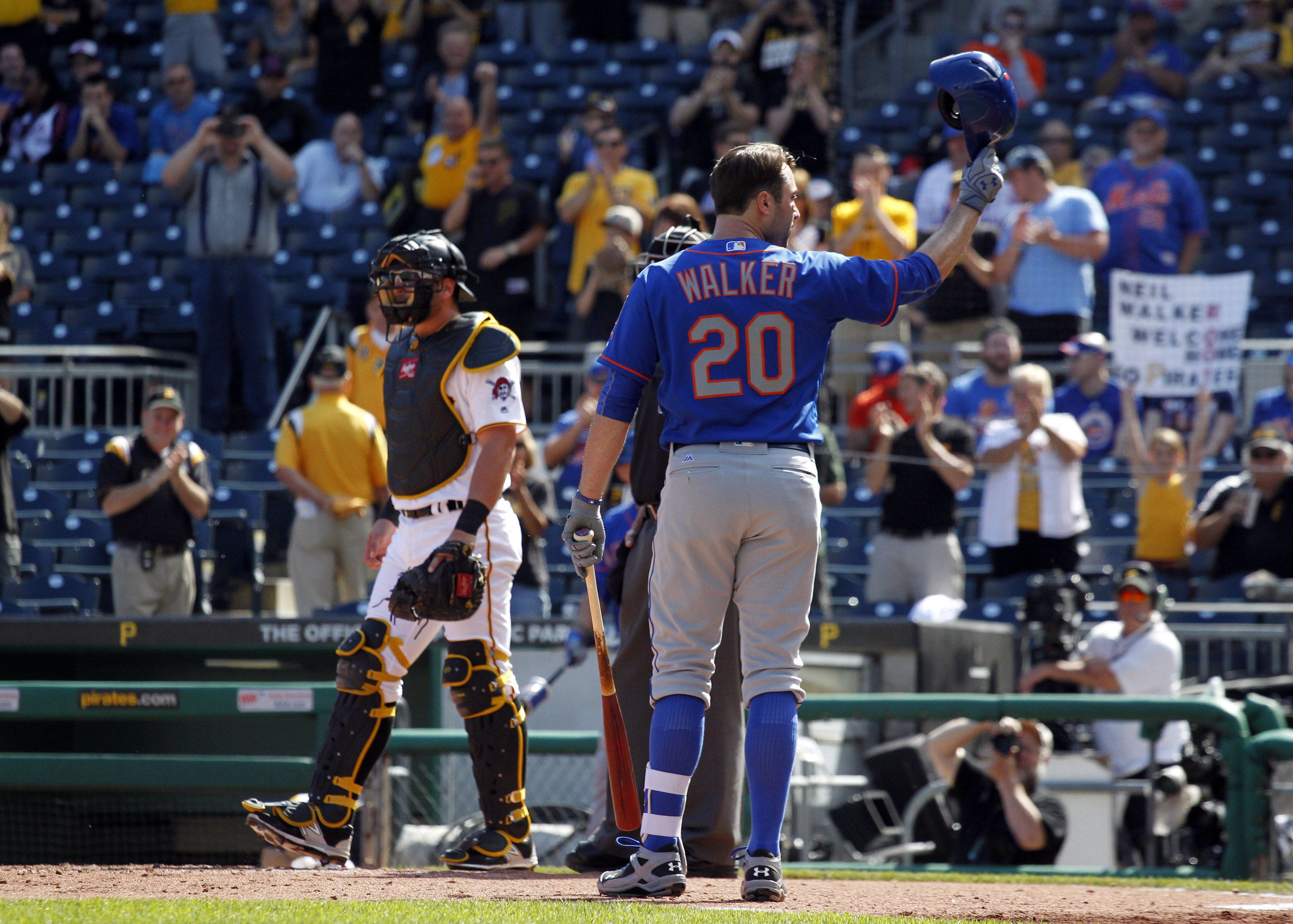 MLB: Game one-New York Mets at Pittsburgh Pirates
